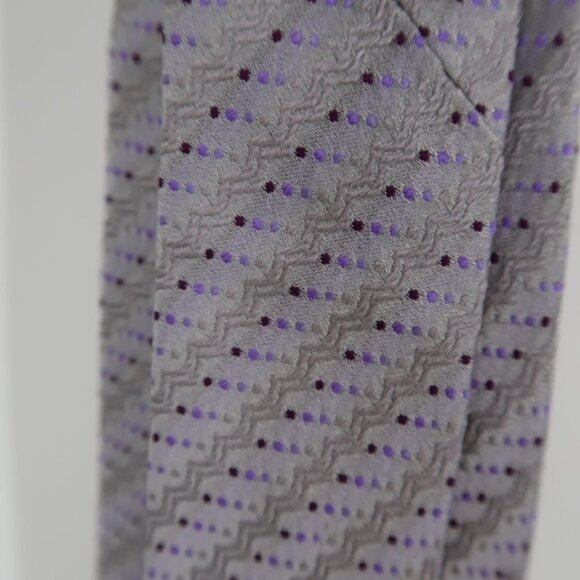 Peter So Men's 100% Silk Tie Gray w Purple Dots - Picture 7 of 7
